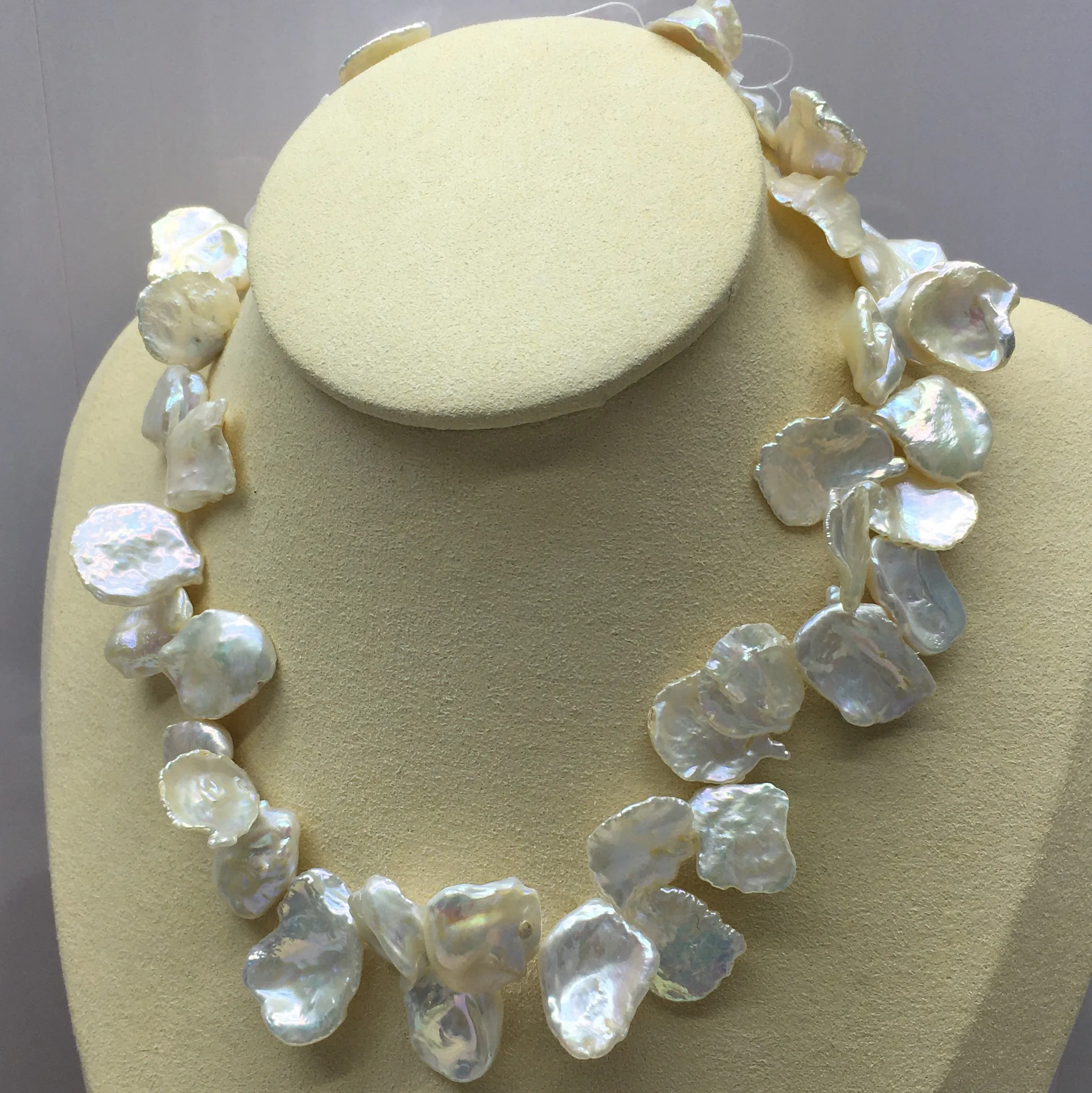 
Large petals bright light around 12-15mm natural color fresh water pearl necklace 