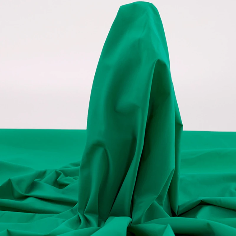 380T Dull Low Elastic Wrinkle Nylon Taffeta Fabric 100% Nylon plain Waterproof Fabric For Down Jacket