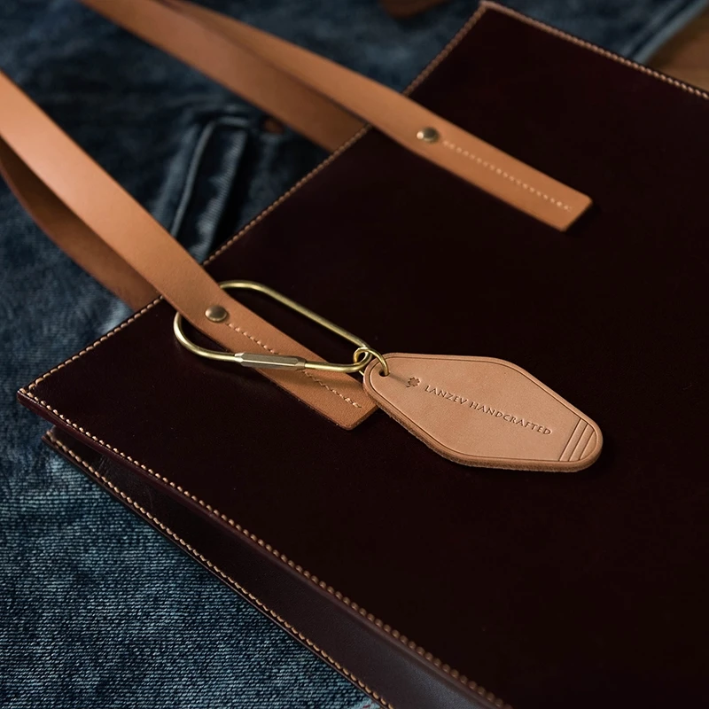 DAQIDO Hotel Keychains Multicolor Genuine Leather Keychain