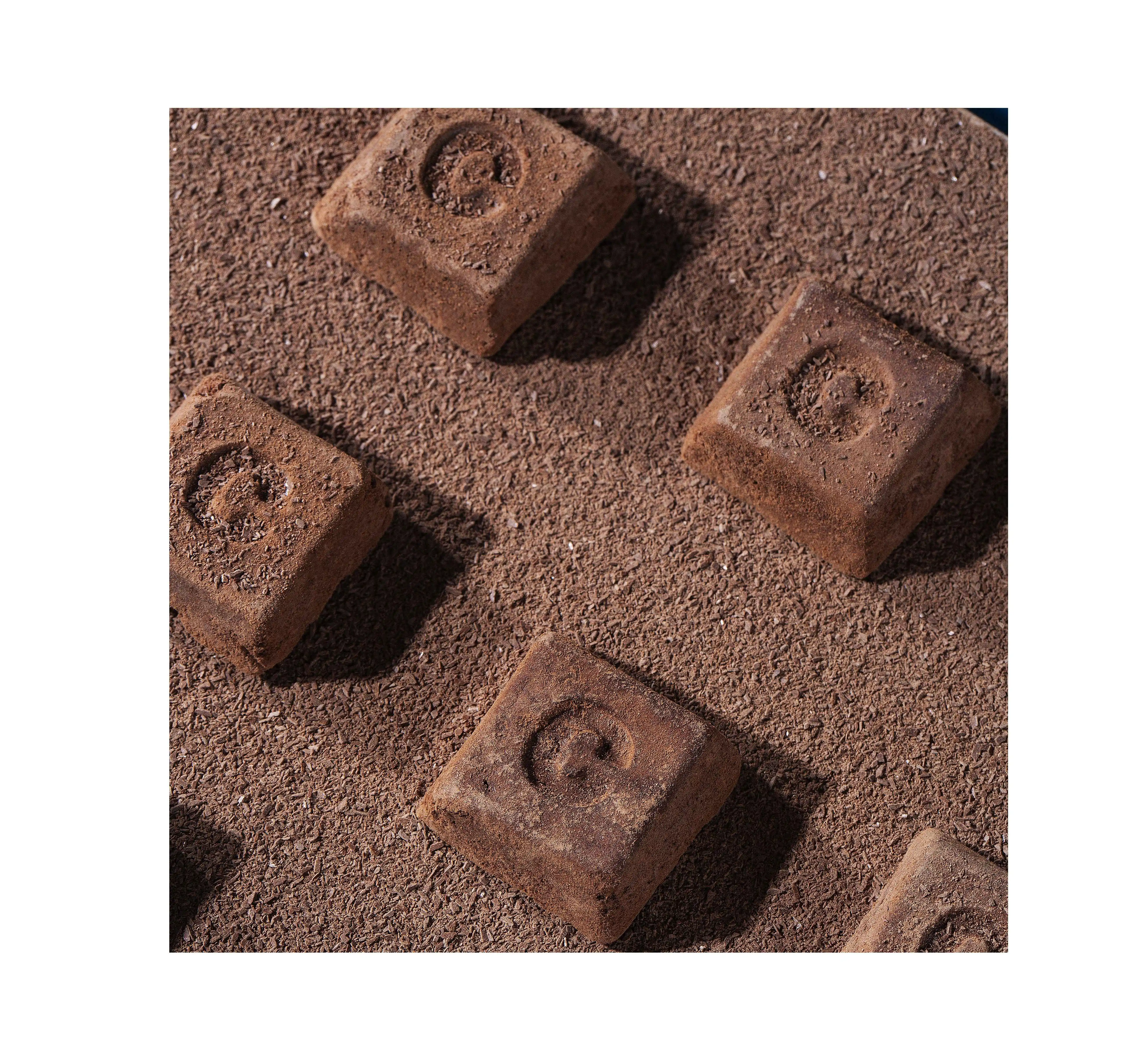 low price wholesale bulk chocolates free samples chocolate with almond