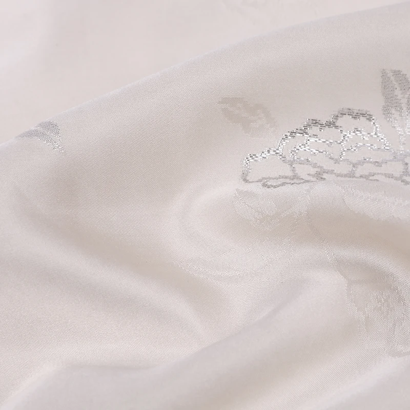 Hot sale 10% silver white shiny flower dyeable silk metallic jacquard satin fabric