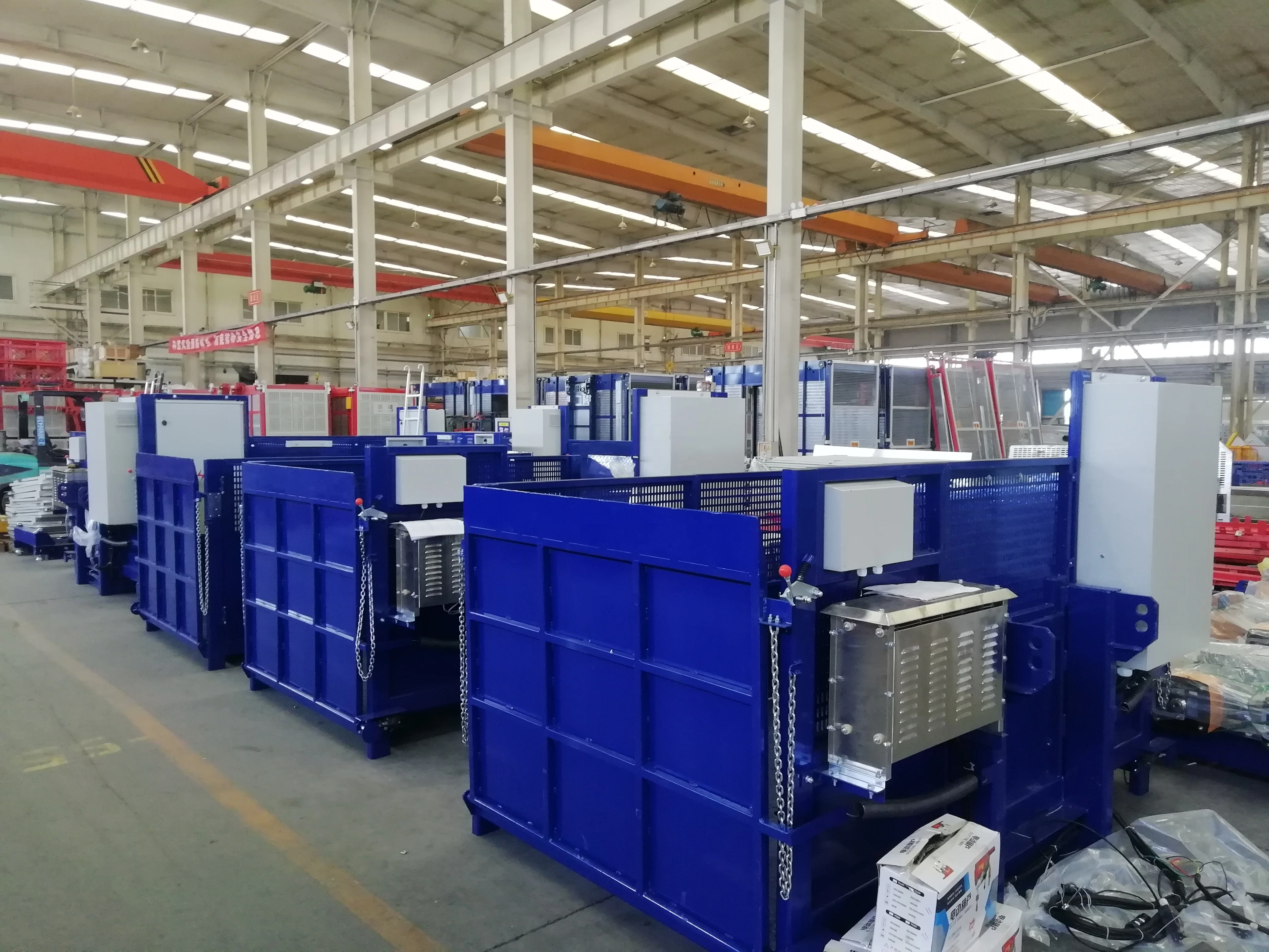 Material hoist for scaffolding cargo elevator vertical mast lift with CE and EAC certificate