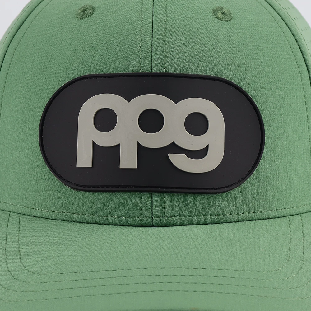 New Arrival Design Hydro Golf Hat with Custom Rectangle Rubber Patch Breathable Perforated Sport Baseball Cap for Walking Travel