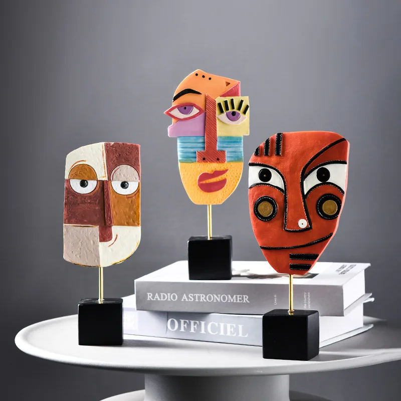 Nordic Creative Resin Crafts Home Living Room Decoration Abstract Face Art Wine Cabinet Table Furnishings