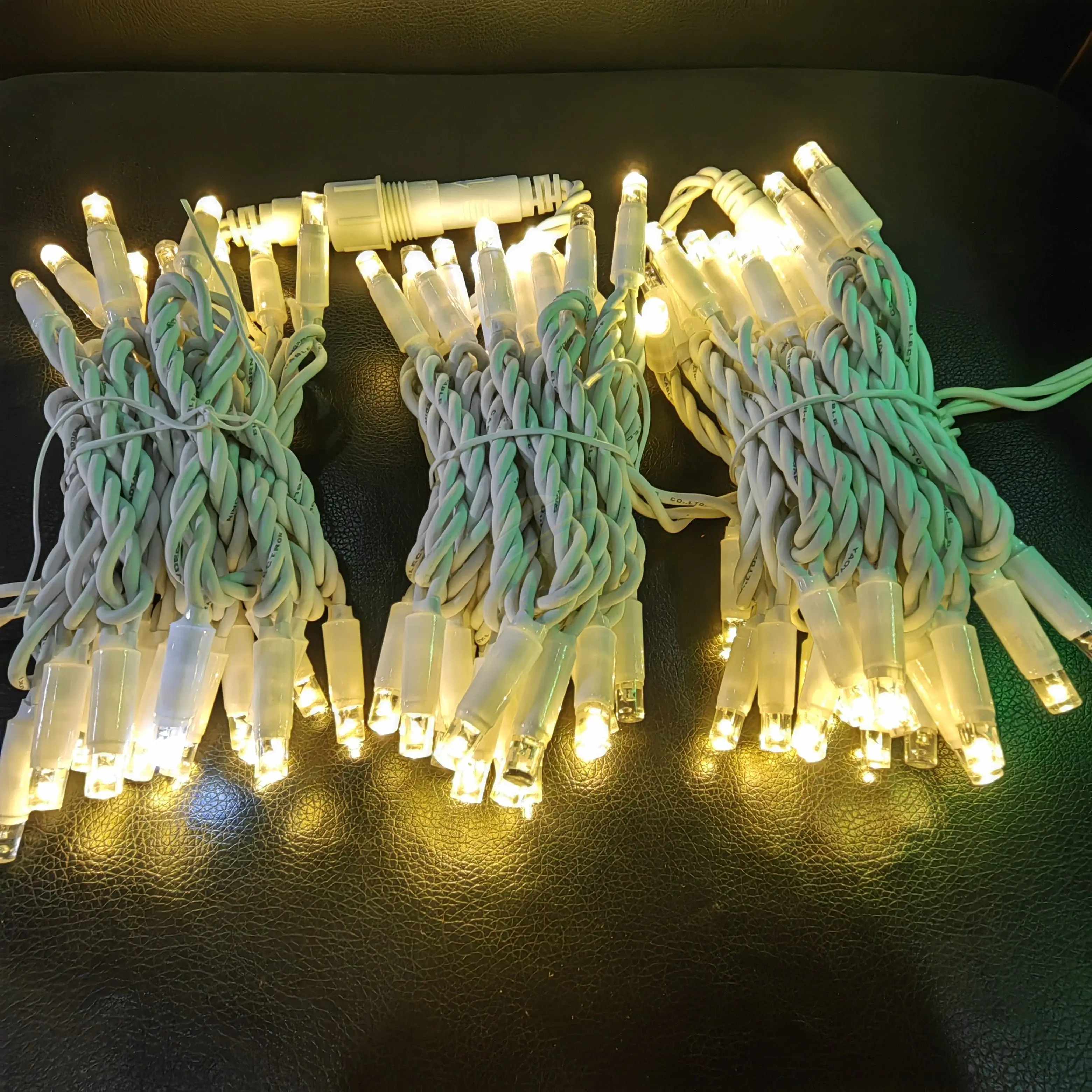 360 Degrees Glowing High Brightness Rubber Cable Plug in Pink Christmas Light Party Decoration