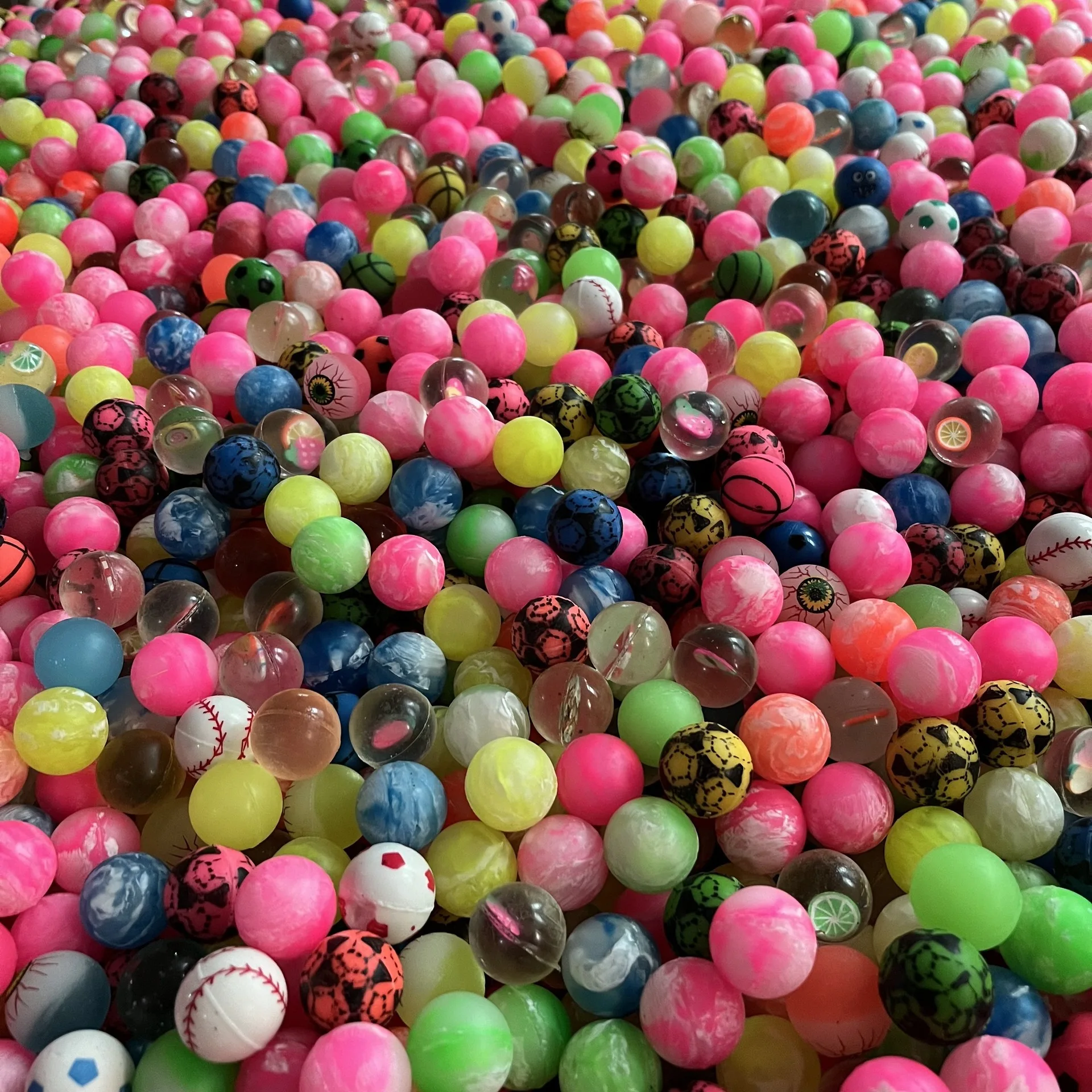 ActEarlier vending machine Bouncy ball skip ball color full toy ball