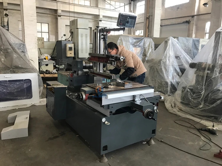DK7745 CNC Wire Cut Machine Slow Speed Wire EDM Wire Cutting Machine