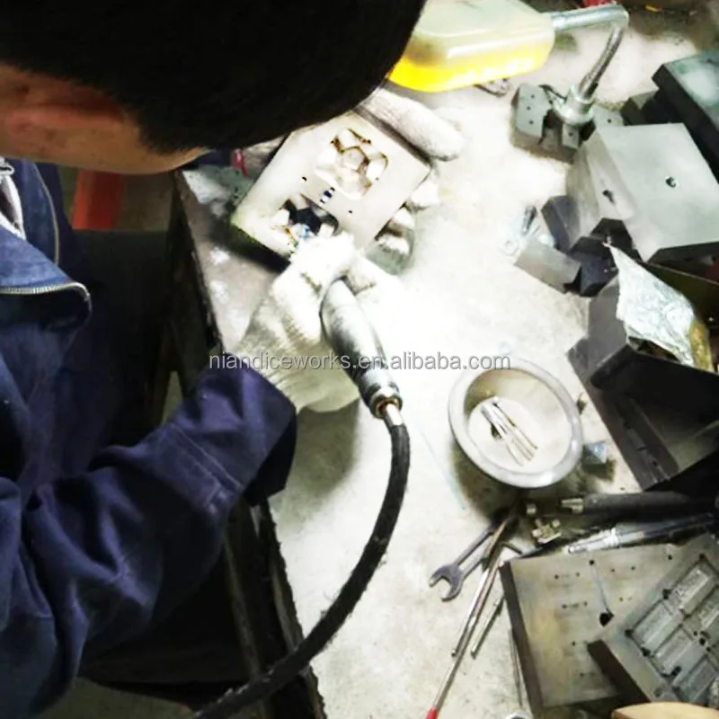 Metal Dice Engrave Mold1.jpg