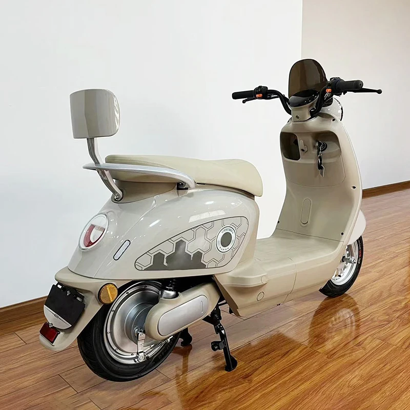 Luna Electric Motorcycle 800W 60V 20AH Electric Scooter Lead Acid Battery New Design Max Speed 45kmh E-bick for On-Road Use