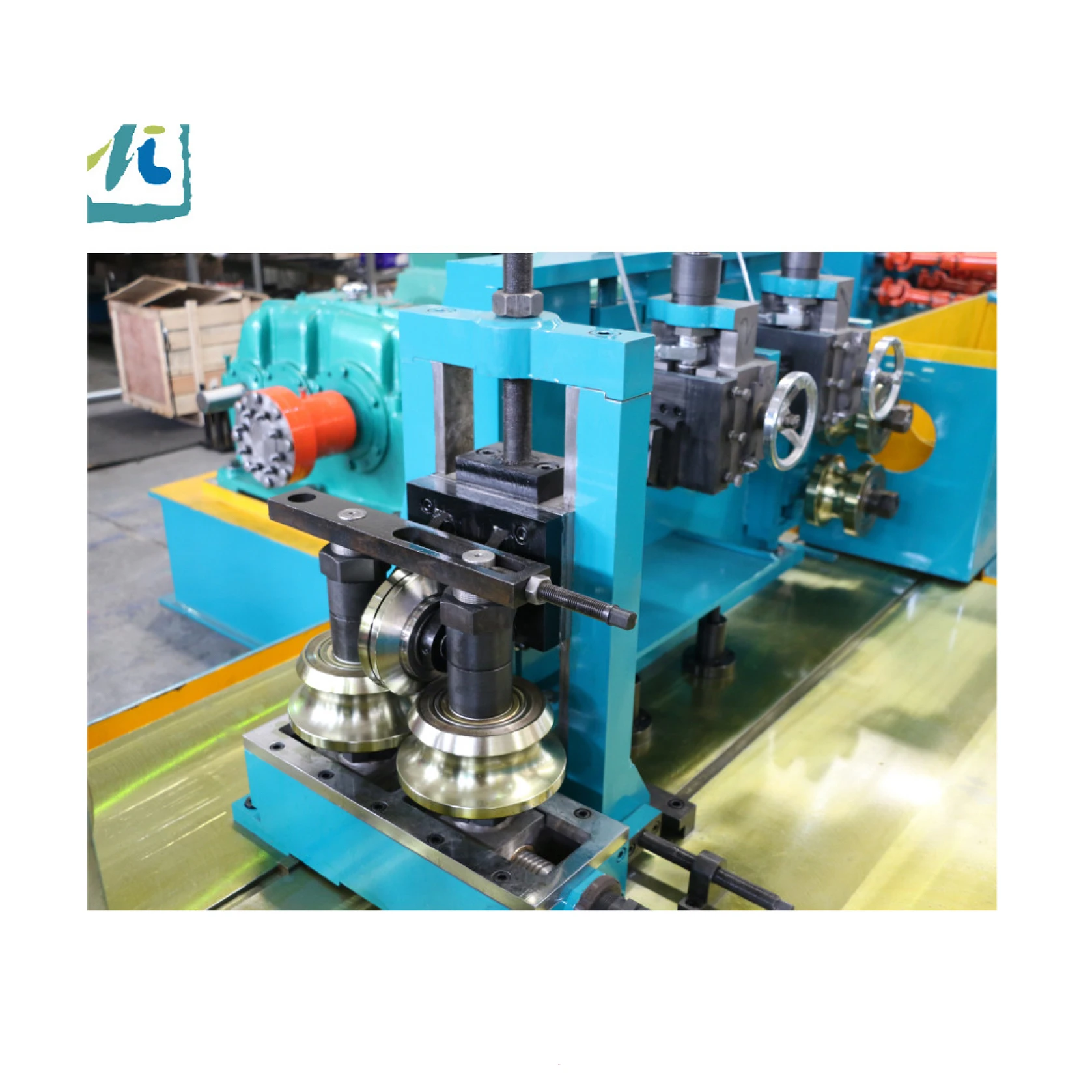 China Manufacture Professional Erw Pipe Tube Forming Machine,Steel Automatic Production Line