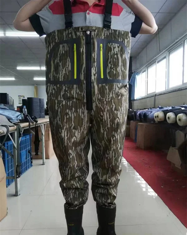 Outdoor Breathable Fishing Hunting Wader With 800G Thinsulate Boots