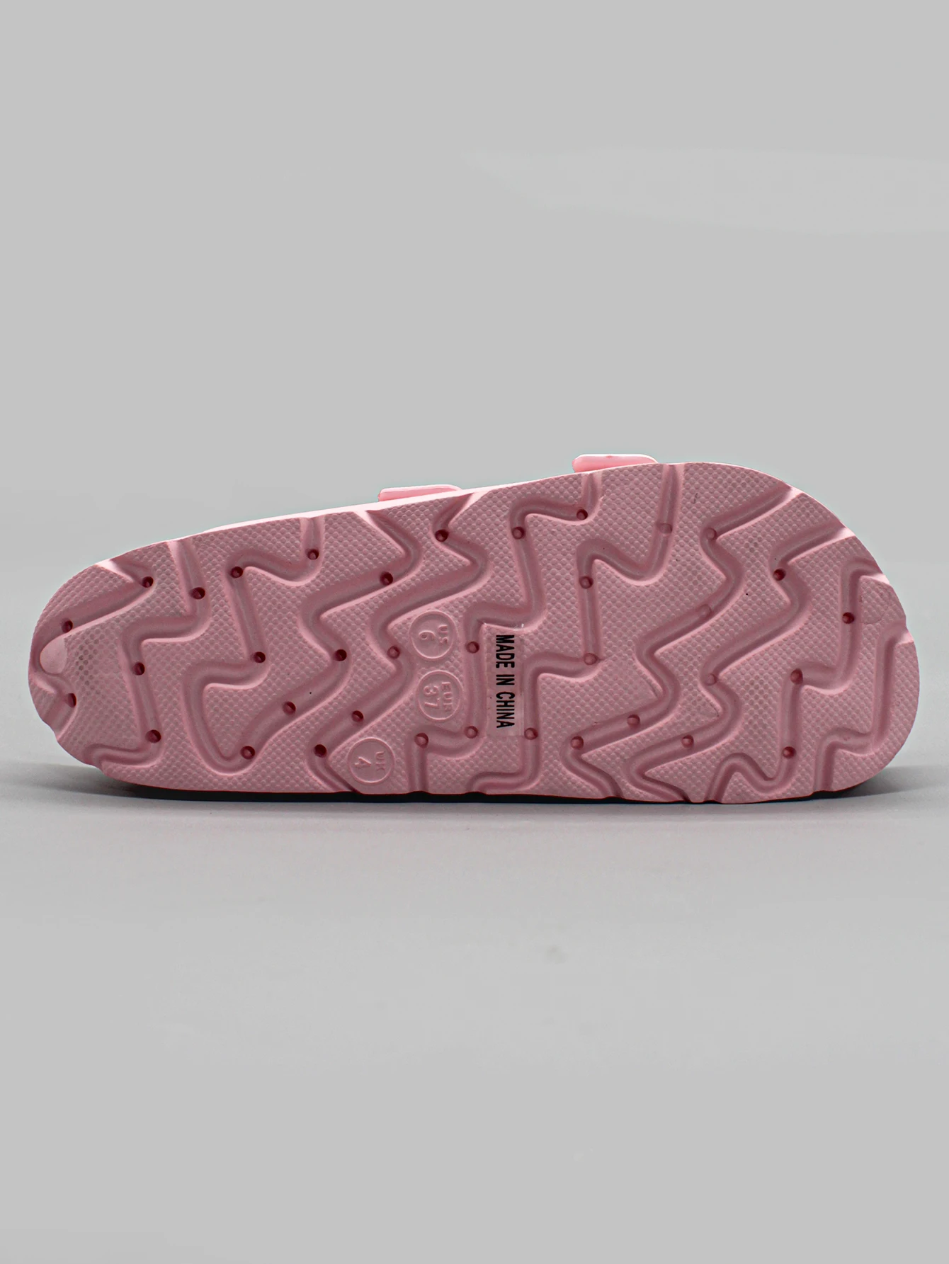 Manufacturers first-hand source wholesale slippers female thick soles step on shit sense home slippers summer room slippers