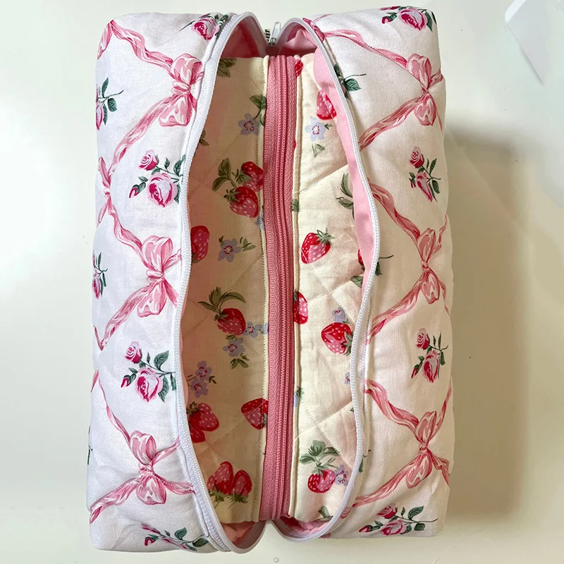 Custom Size Logo Strawberry Cotton Quilted Zipper Beauty Cosmetic Makeup Make Up Toiletry Skincare Carry-All Essential Bag