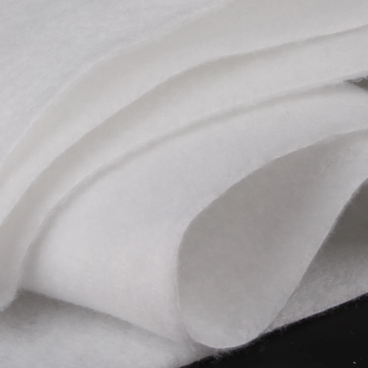 
Nonwoven Fabric Kn95 Disposable Cloth Material White Blue Clothing Fabric 