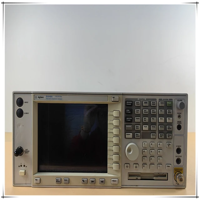Used Agilent E4446A PSA series spectrum analyzer 3HZ-44ghz network analyzer