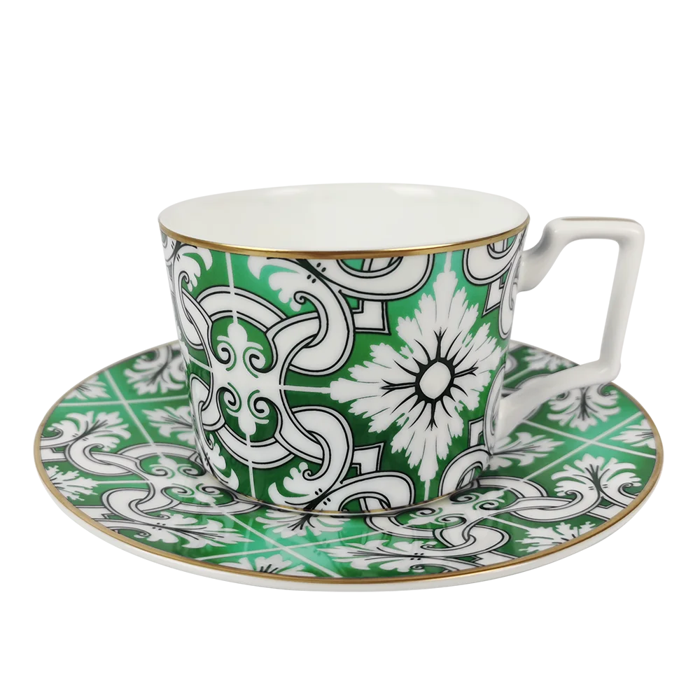 Restaurant luxury Bone China Coffee Cup And Saucer Dinner Sets Gold Tea Cup Sets Custom Mug With Logo Tableware