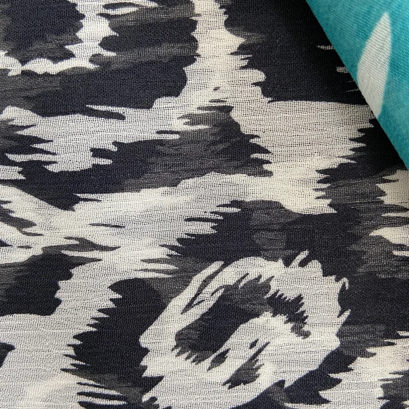 100% polyester  ladies skirt crepe style chiffon  fabric with fashion printed  pattern