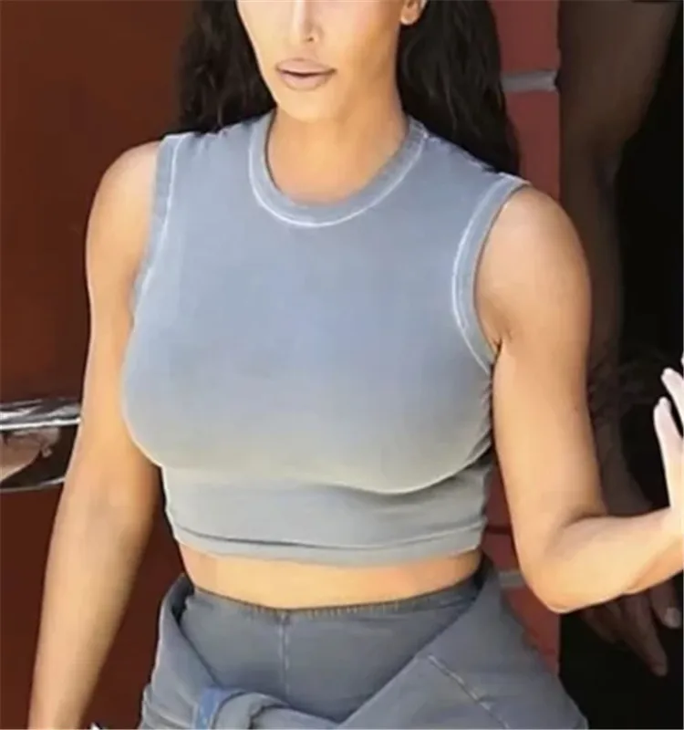 Женский хлопковый кроп-топ с круглым вырезом