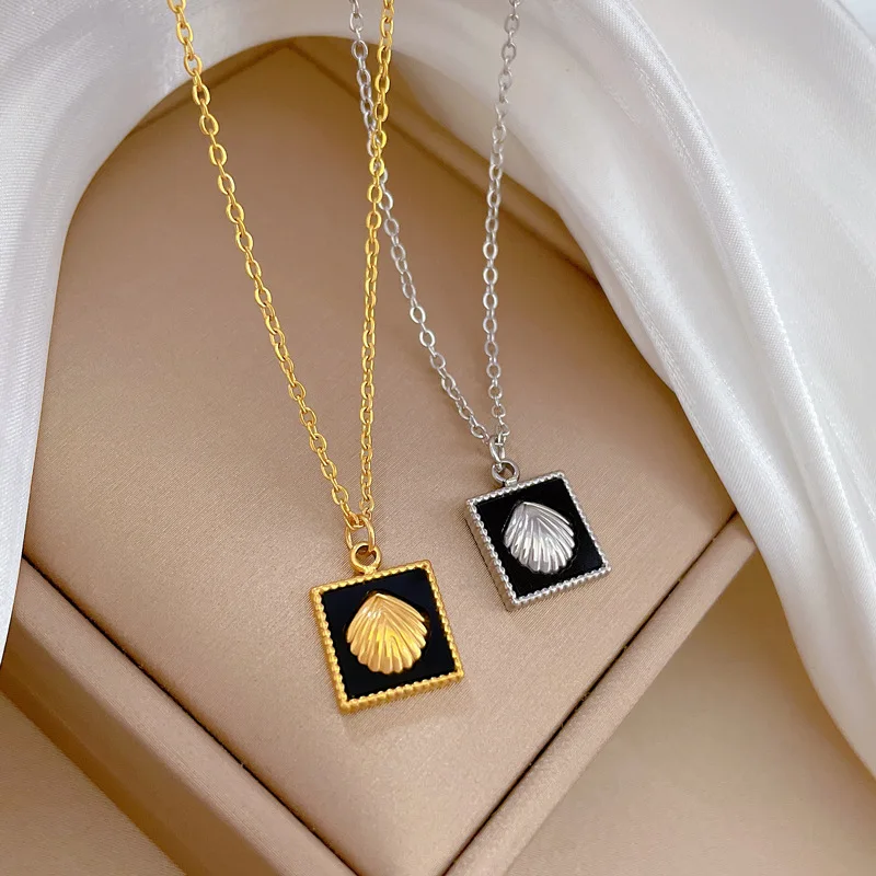 Женские ювелирные изделия Cz Diamond складной магнитный 4 четыре сердца лист клевера кулон 18k золото нержавеющая титановая сталь ожерелье