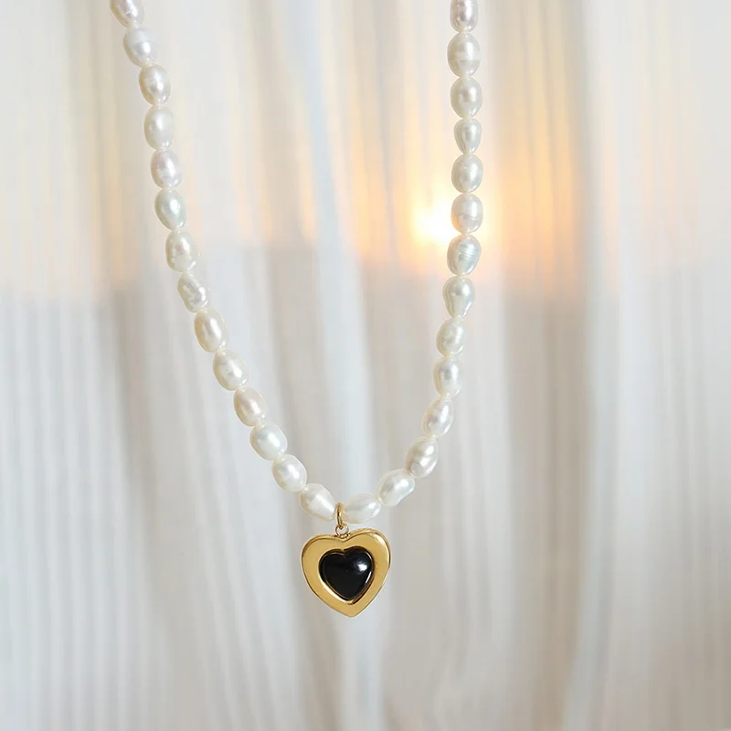 Dr. Jewelry 2022 New Classic 18K Gold Titanium Steel Freshwater Pearl Black Heart Opal Necklace for Women Party Fashion Jewelry