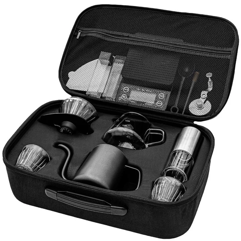 Уютный подарочный набор для кофе и чая со стильным классическим дизайном из стекла включает в себя идеальную презентационный бокс