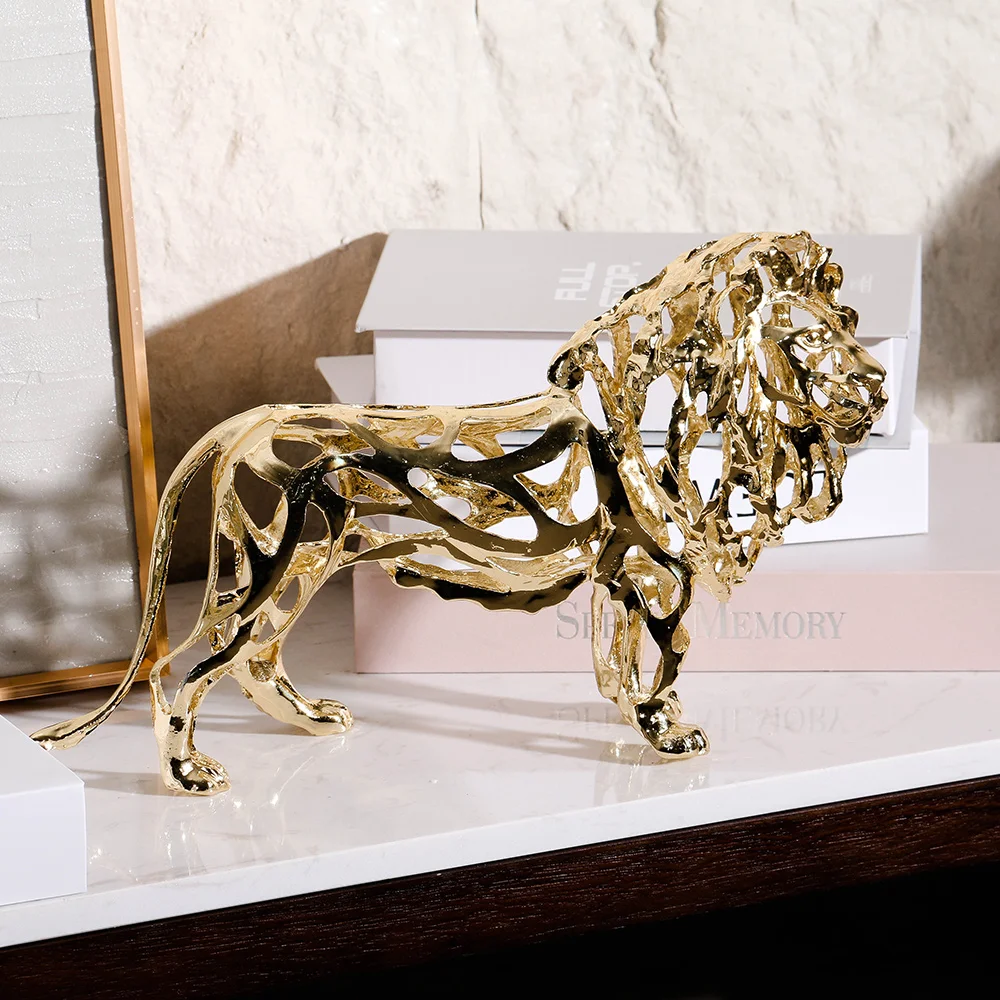 Desktop Aesthetic Room Decor Metal Art Sculpture Tiger Statue Home Decoration Tv Stand Decoration For Home Accessories