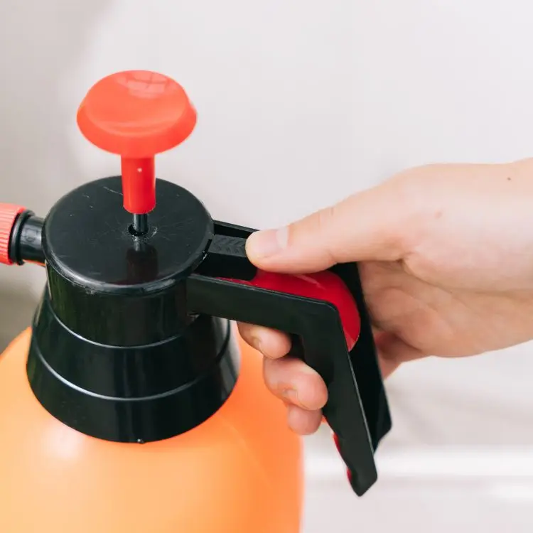 2L 3L Portable Handheld Spray Bottle for Home & Garden Watering Lightweight Plastic Watering Can Pot