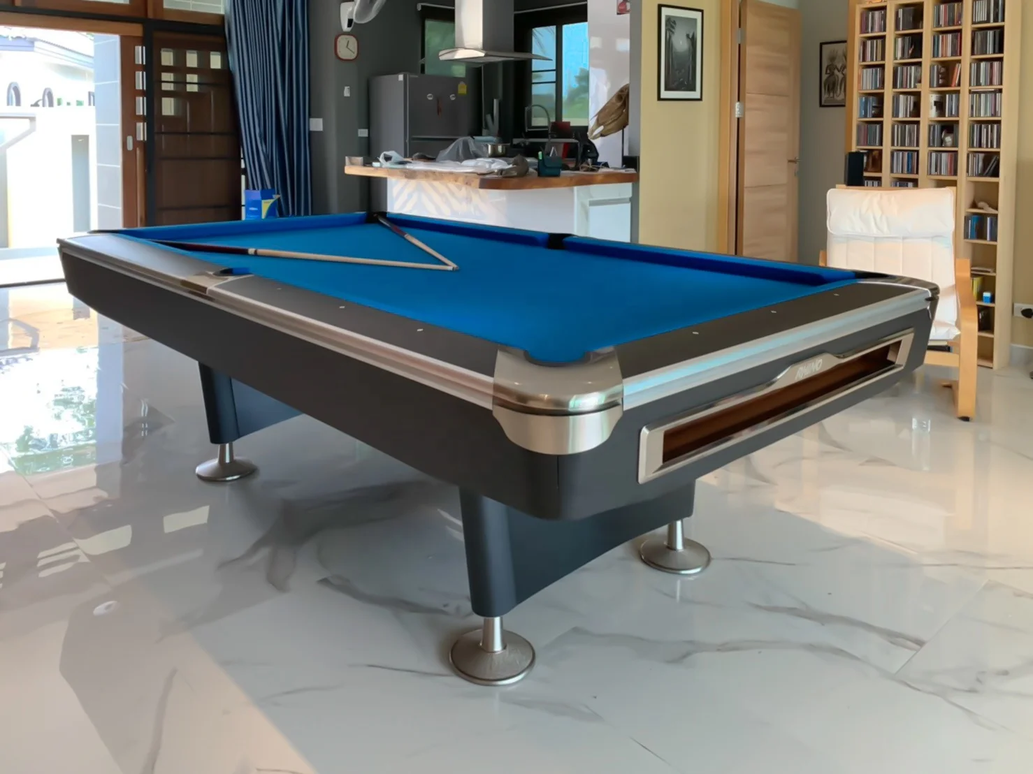 Custom indoor solid wood slate bed fancy 9 ball American pool billiard tables for sale