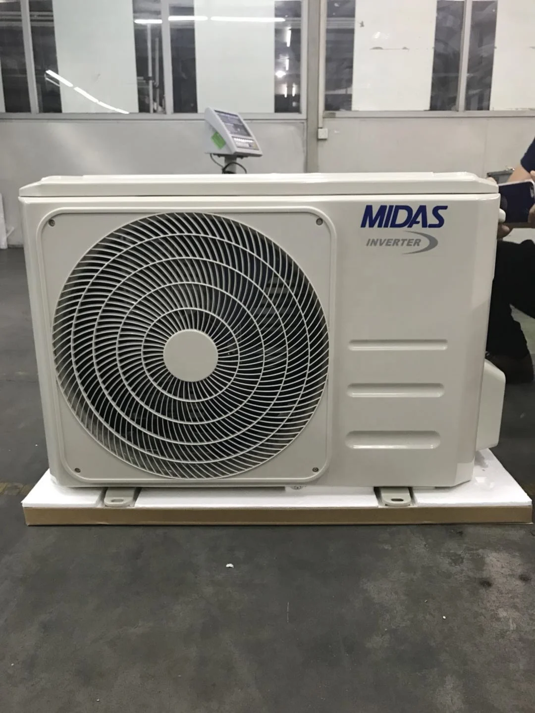 2021 promotional competitive price high quality wall mounted dc inverter split air conditioner