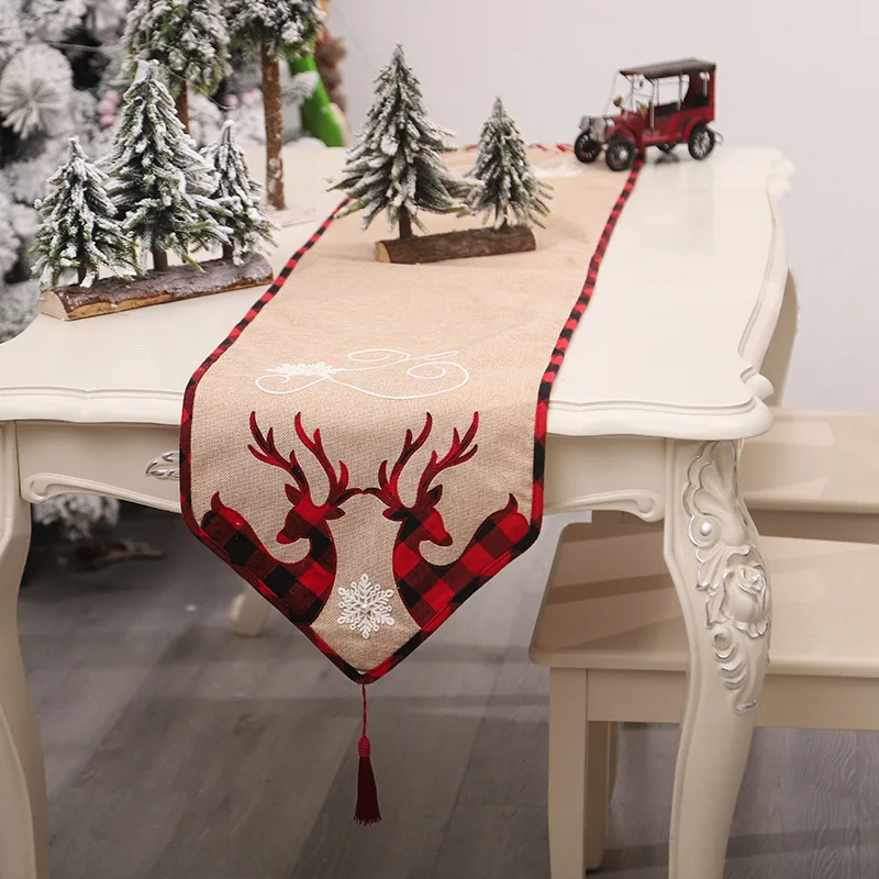 China supply luxury embroidery cartoon elk linen tablecloth Christmas table runner atmosphere decoration