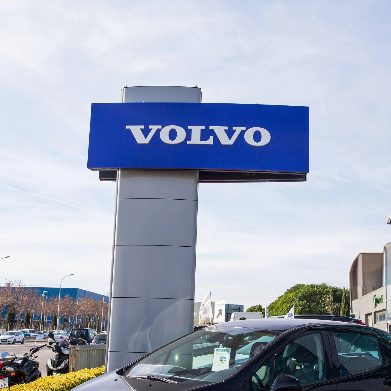 Свободно стоящая большая металлическая вывеска Volvo Pylon настраиваемая акриловая направляющая доска для сообщений 4S автомобиля магазин красочного освещения рекламы
