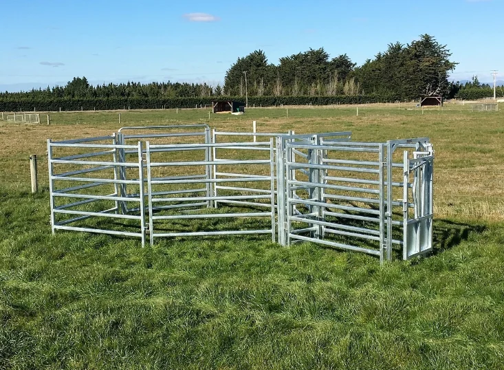 2x2 3x3 Galvanized Cattle Welded Wire Mesh Panel for Farm Gates And Fences