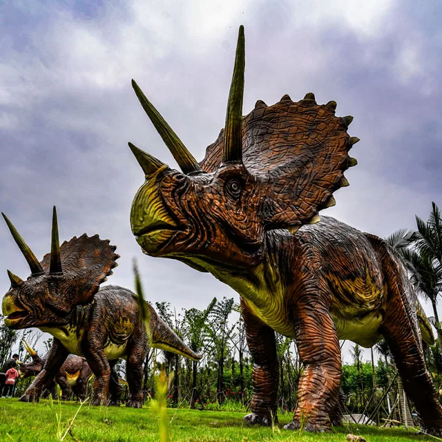 Realistic electronic dinosaur model in Dinosaur Park