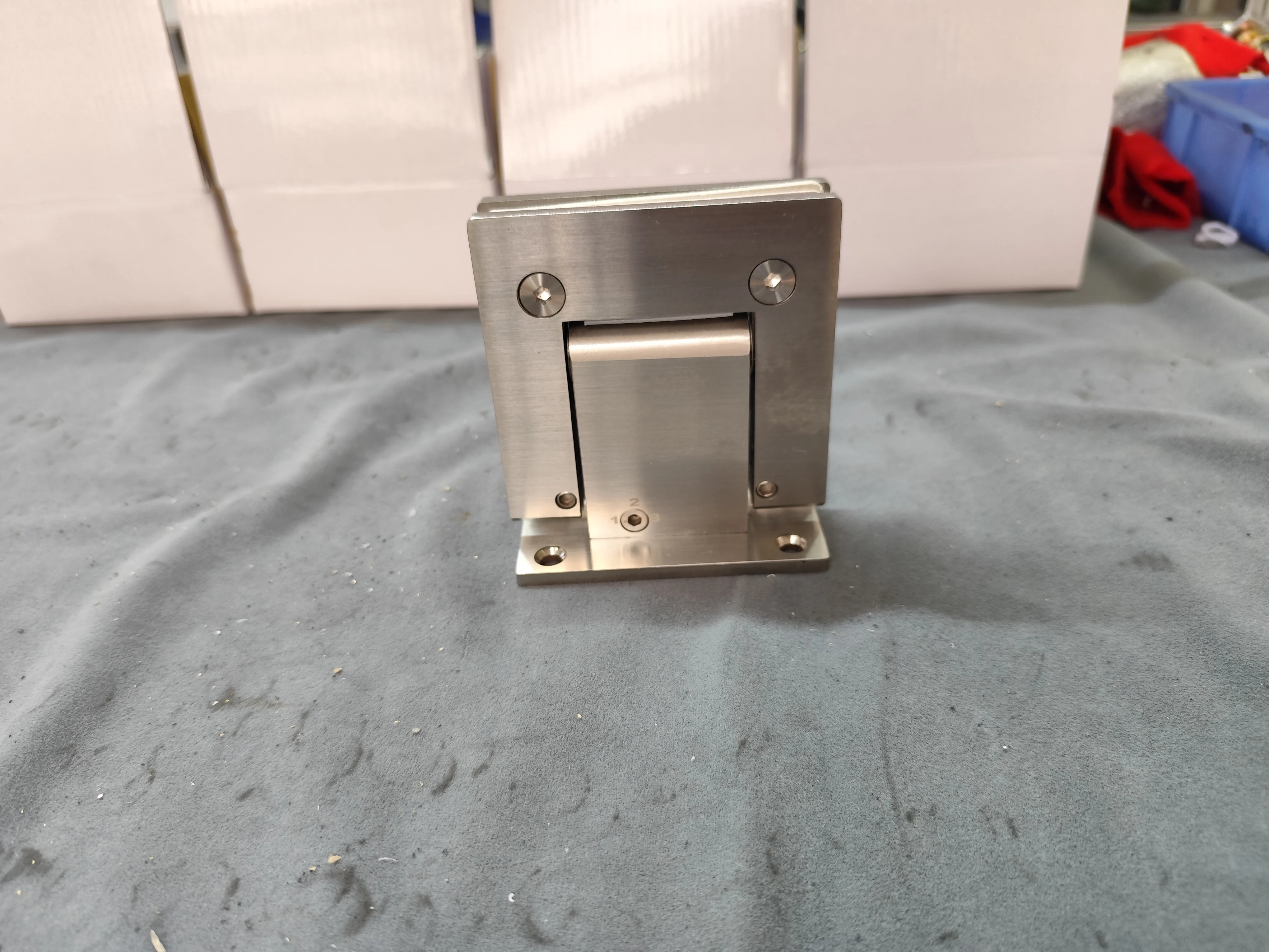 90 Degree Soft Closing Stainless Steel 304 Hydraulic Glass Door  Shower Hinge