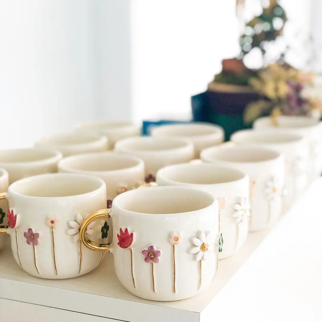 Custom 2024 New Design Handmade Creative Tea Coffee Cup Hand Painted Ceramic Flower Mug for Birthday Valentines Mothers Day Gift