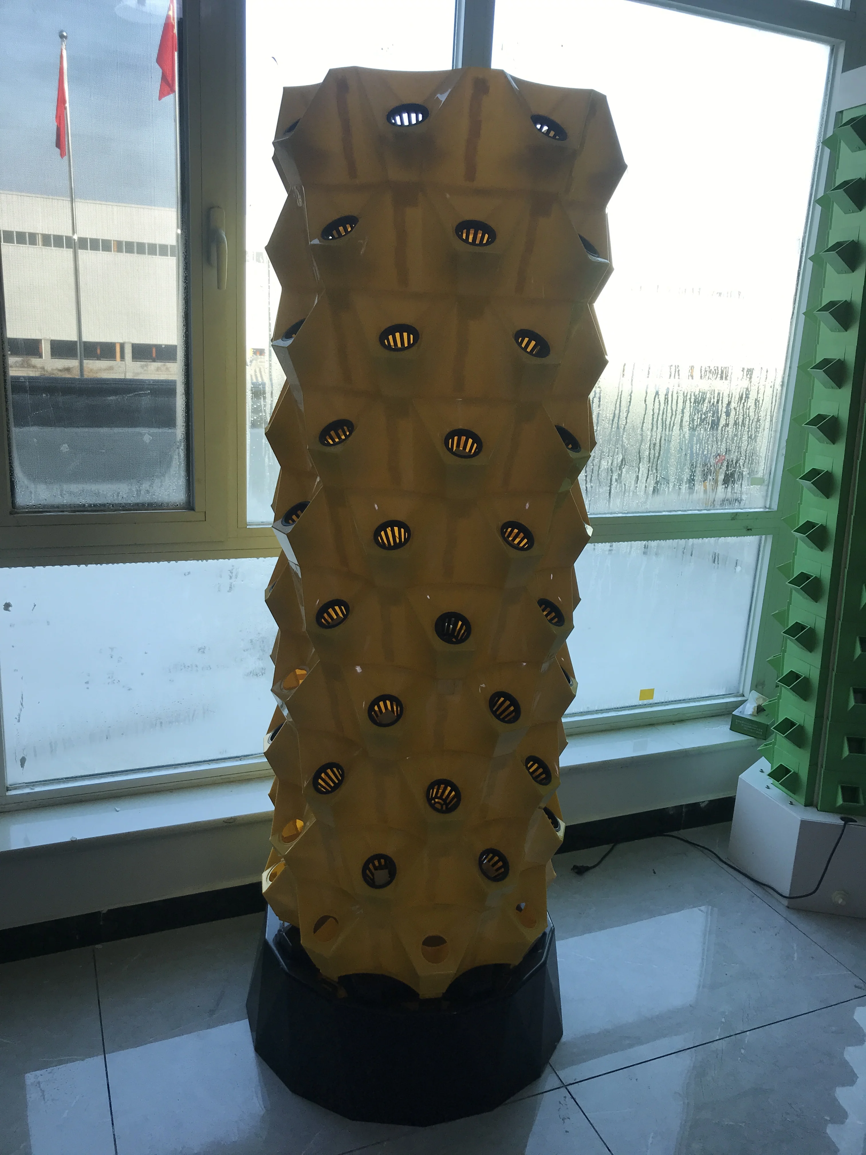 Vertical hydroponic growing systems tower garden indoor hidroponic system vertical farm hydroponics plant