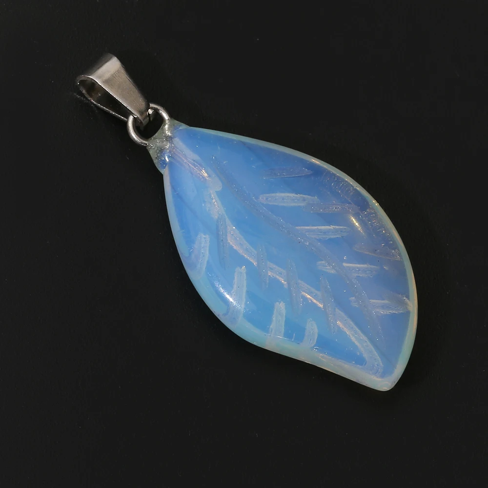 Wholesale 25*15mm Crystal Healing Natural Stones Polished Labradorite Cabochons Leaf Drop Shape Pendant for Gift