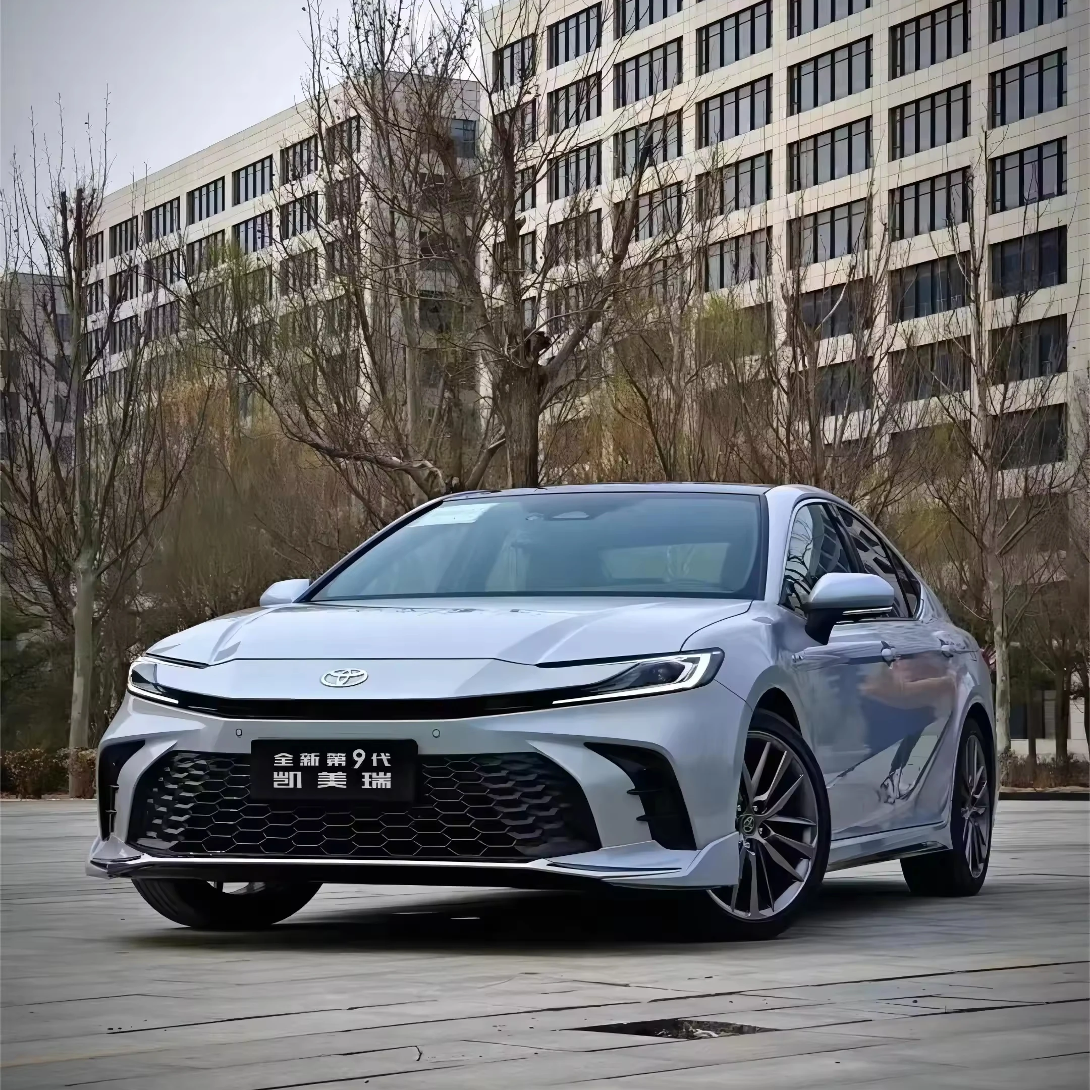 2024 Toyota Camry Gasoline Car 2.5Q Flagship Version High Speed in Stock Ready to Ship Good Price Cheap Current Cars Chinese Car