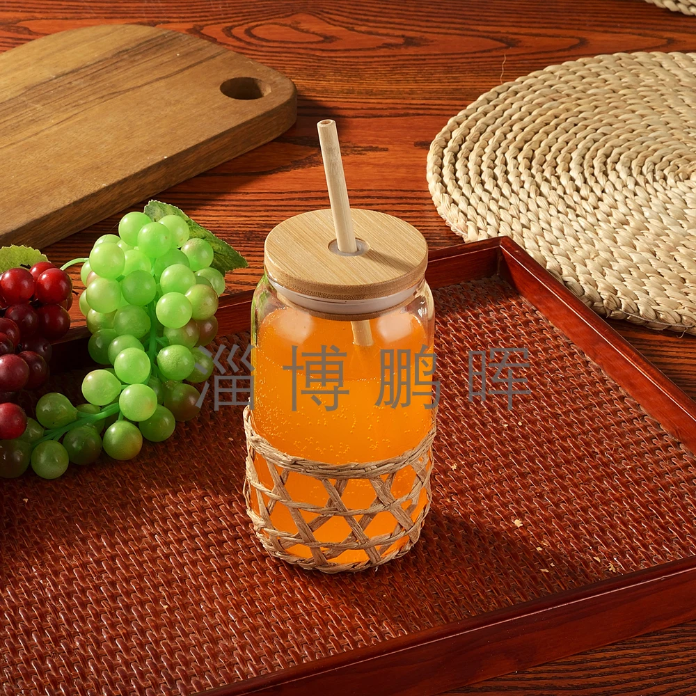 New style straw weaving sleeve high borosilicate glass coca drinking cup with bamboo lid and bamboo straw
