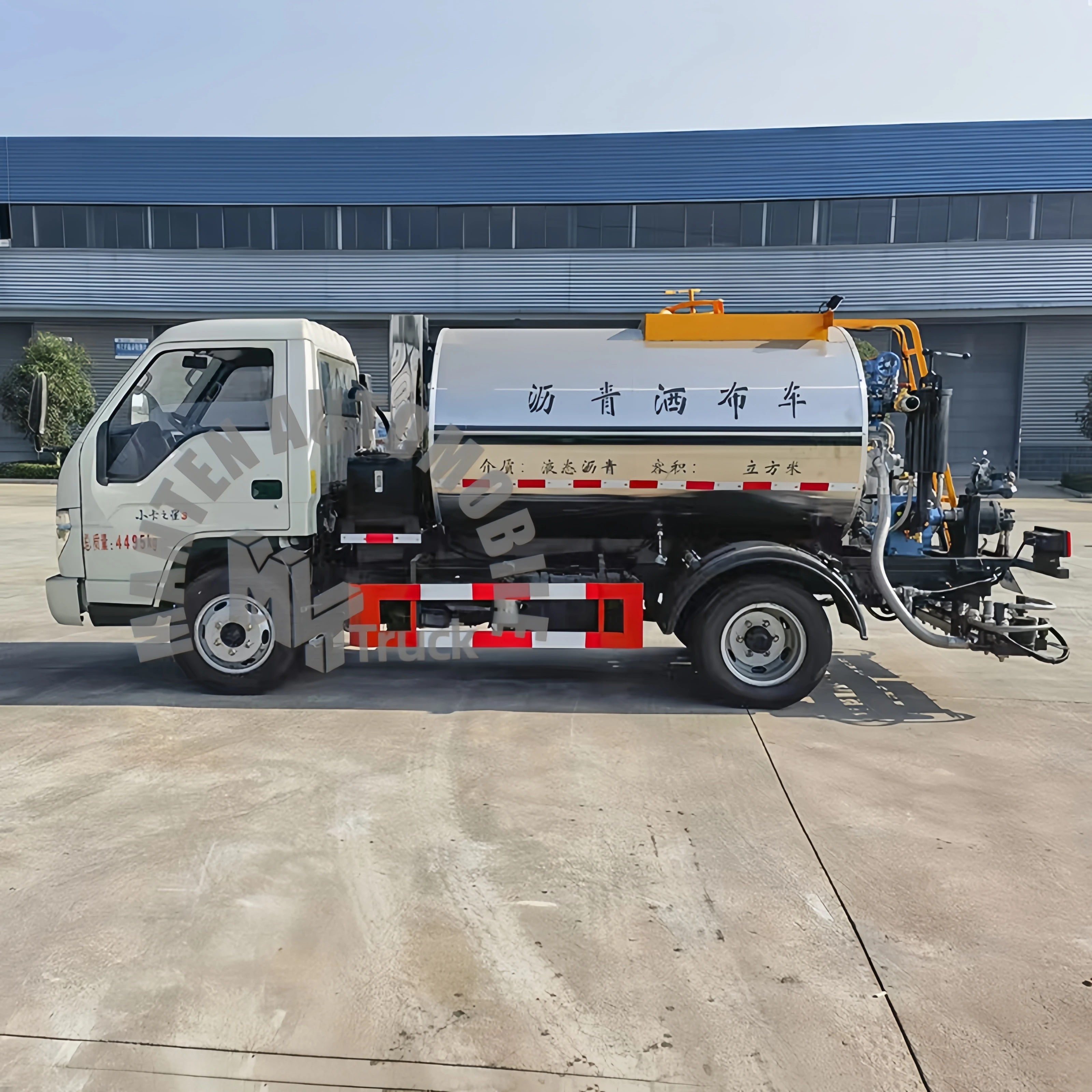 Foton дорожный распылитель 3CBM асфальтоэмульсионный битума распылительная машина