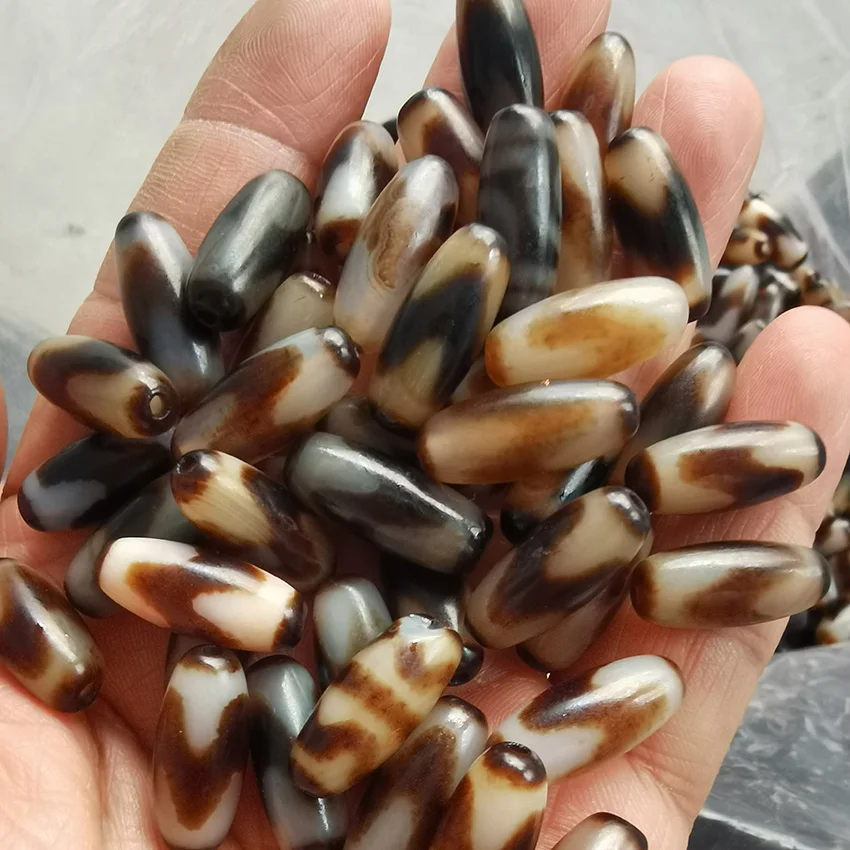 Old Eyes Nepal Tibetan Dzi