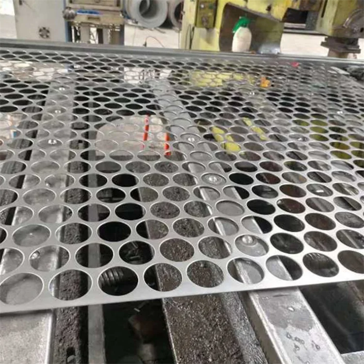 Round Hole Titanium Perforated Metal Mesh Sheet