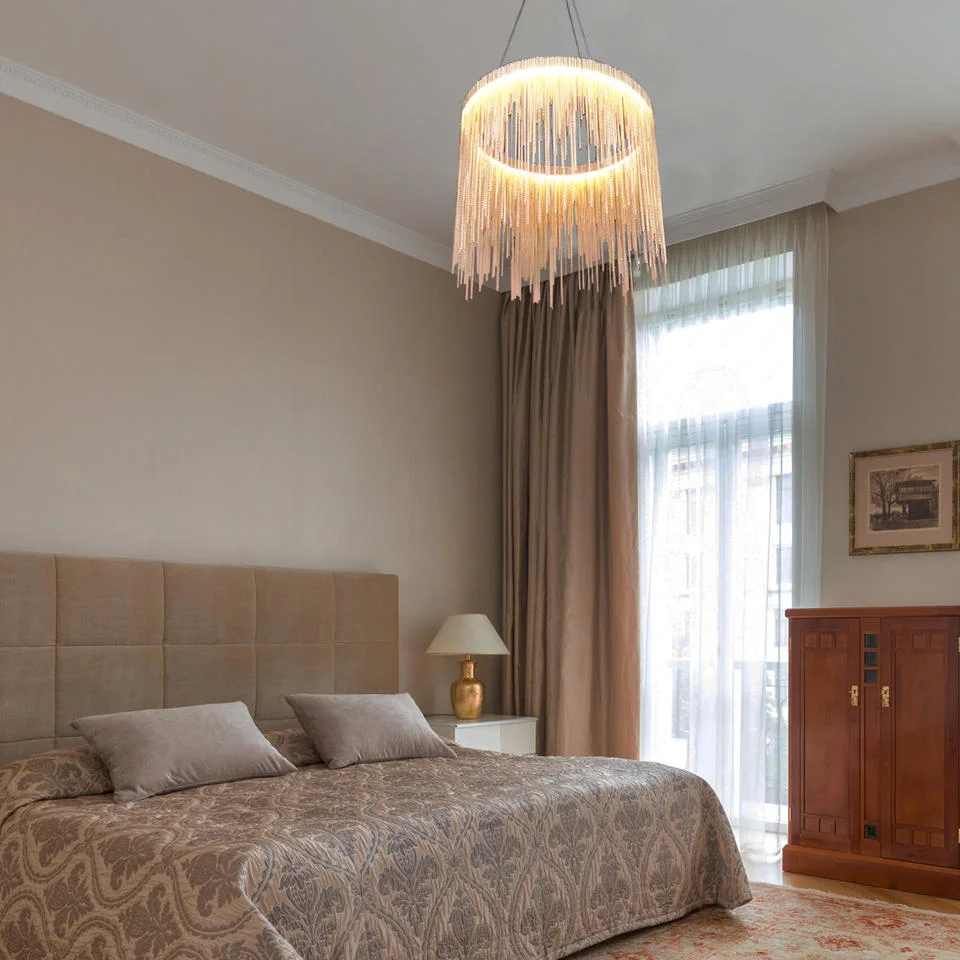 Modern Interior Decoration Creative Stainless Steel Luxury Tassel Ceiling Pendant Lamp for Living Room and Bedroom