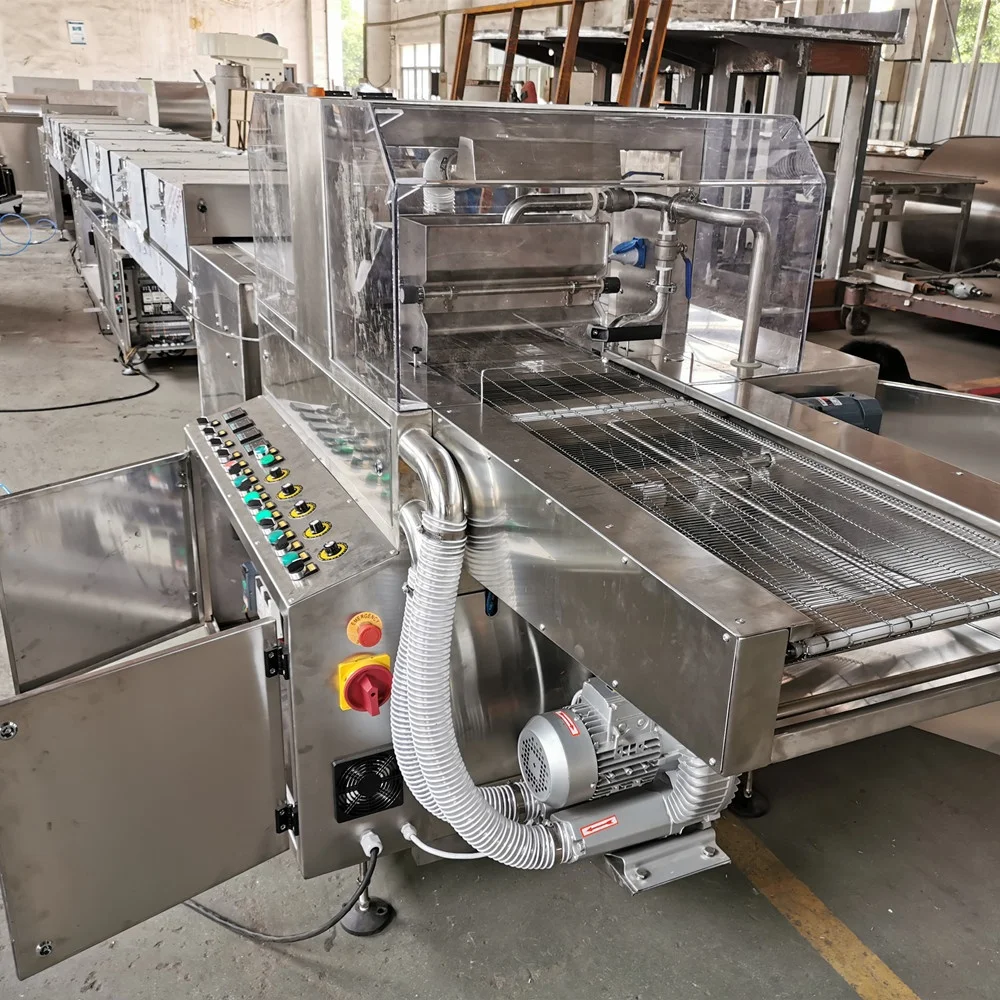 CE400 Automatic 1800Kg Chocolate Coating Enrobing Cookie Wafer Tempering Coater Covering Machine for Chocolate Produce Line
