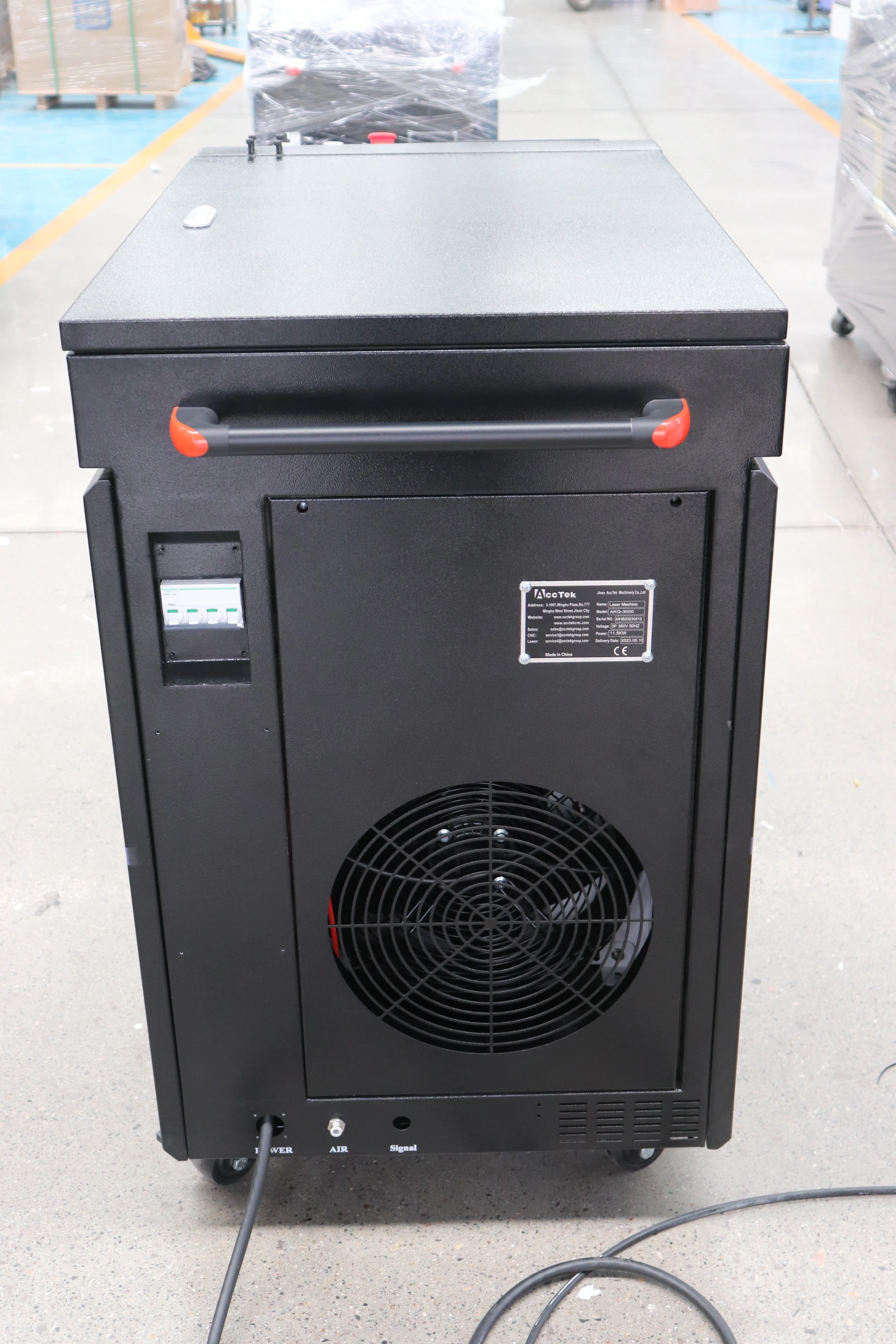 3000w Continuous Fiber Laser Cleaning Machines for Rust Coating Oily stains Paints Varnish Graffiti Removing