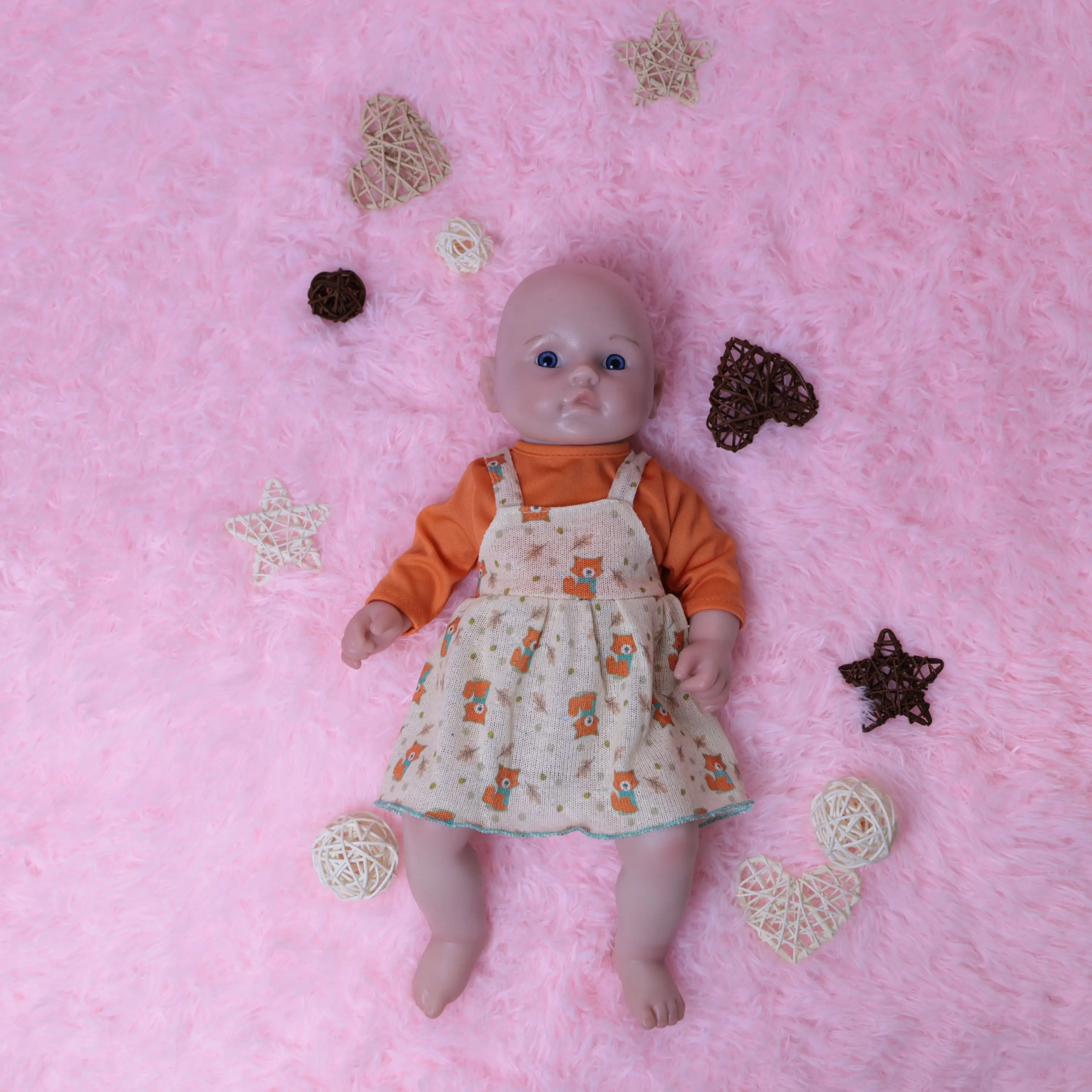 16.5inch Real Reborn Doll Baby Silicone Body(girl) Newborn Baby Lifelike Painted Skin With Pacifier bottle and outfit for gifts