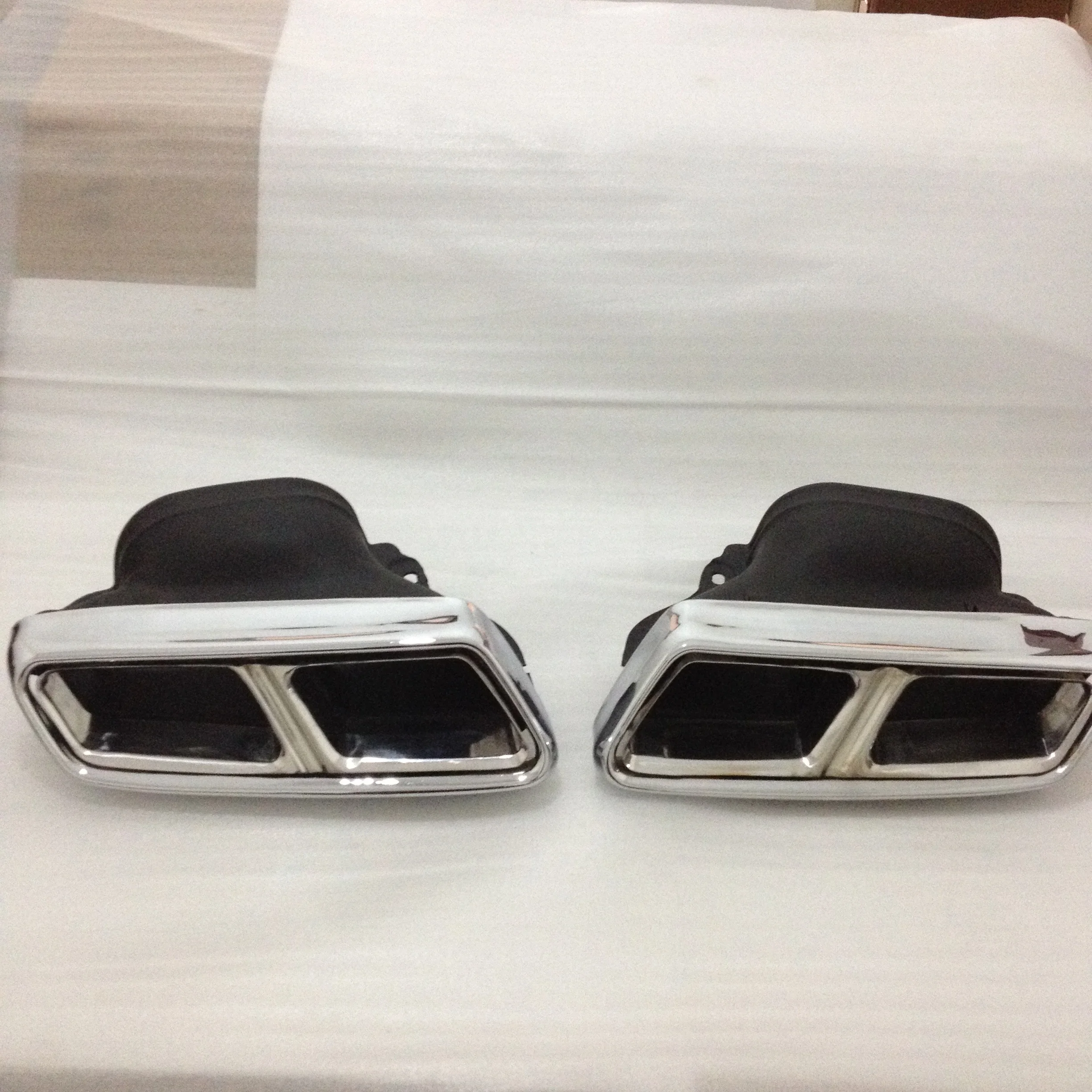 Stainless Steel Tail tips Exhaust Tips for Mercedes BEN Z E63 W212