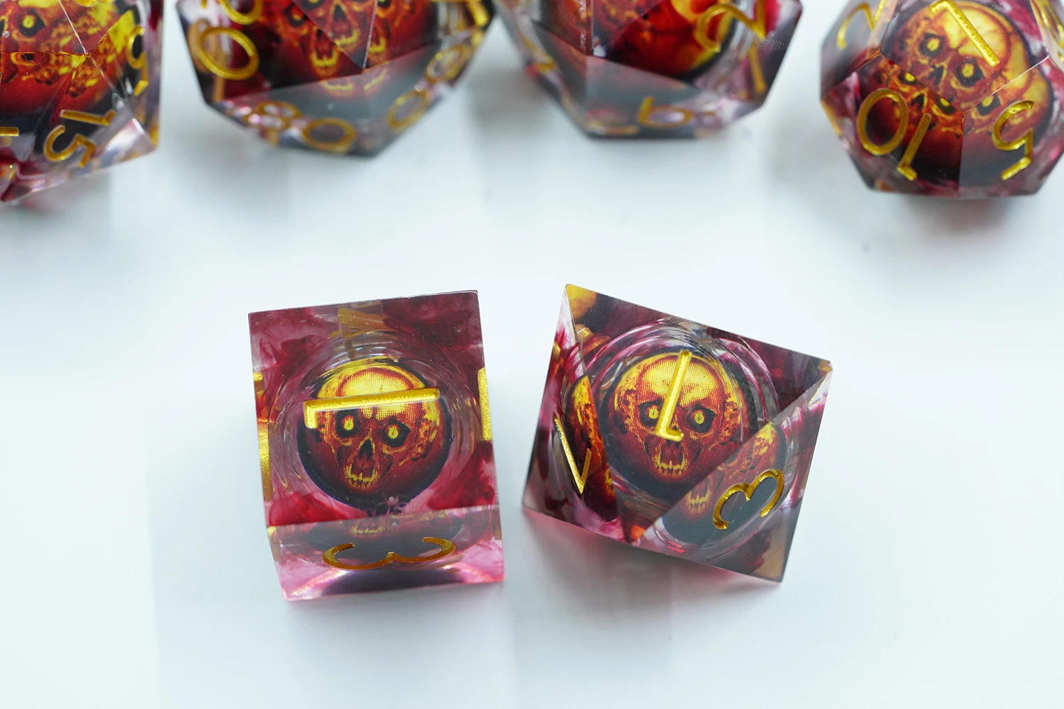 Skull Liquid Core Resin Dice Set d&d Blood Color Polyhedral RPG Liquid core Dice Full Set 7 pcs