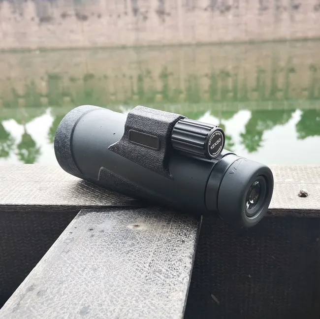 Nitrogen Filled 12X50 Zoom Zoom Handheld Monocular Bak4 Prism Zoom Telescope with Red Illumination for Phone Camera Waterproof