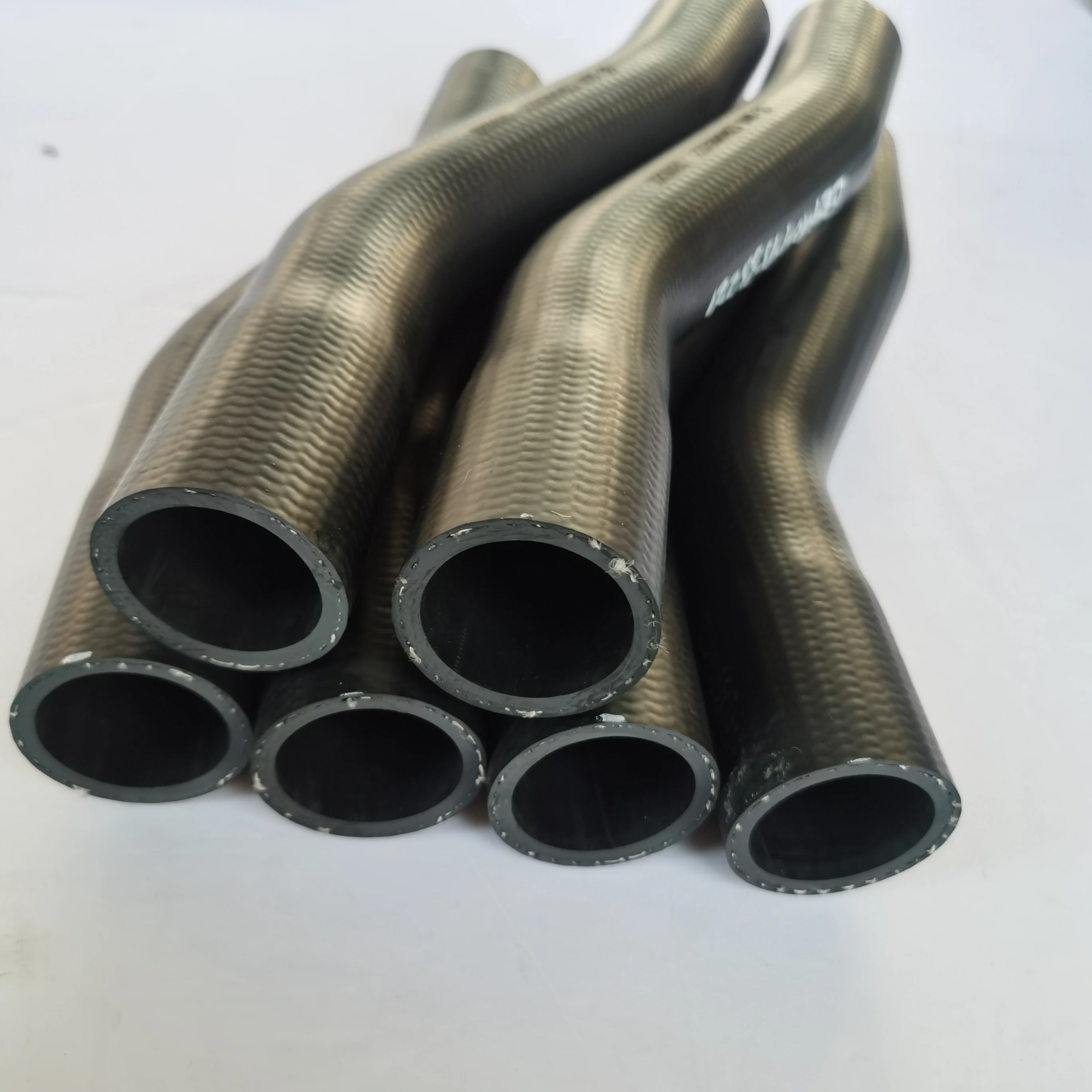 Engine parts EPDM water inlet hose for Shanqi light truck